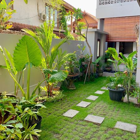 The Lima Home Stay In Canggu 외부 사진