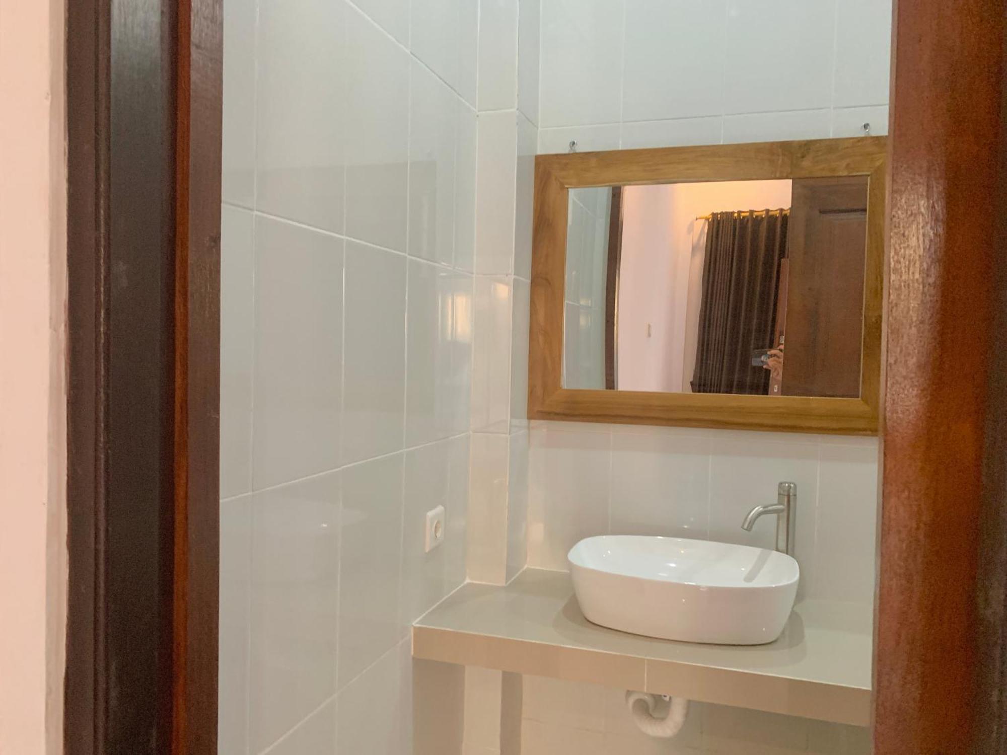 The Lima Home Stay In Canggu 외부 사진